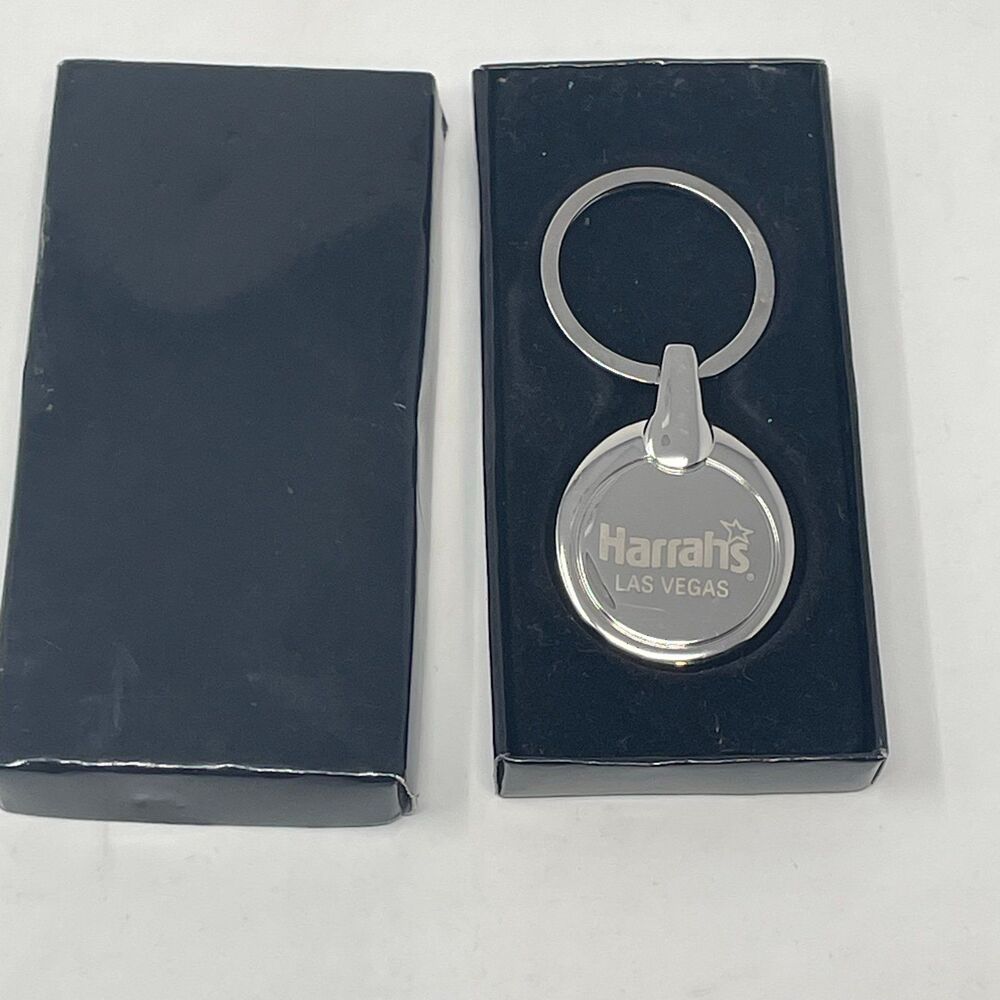 Vtg‎ Harrah's Las Vegas Silvertone Keychain & Box - Picture 6 of 8